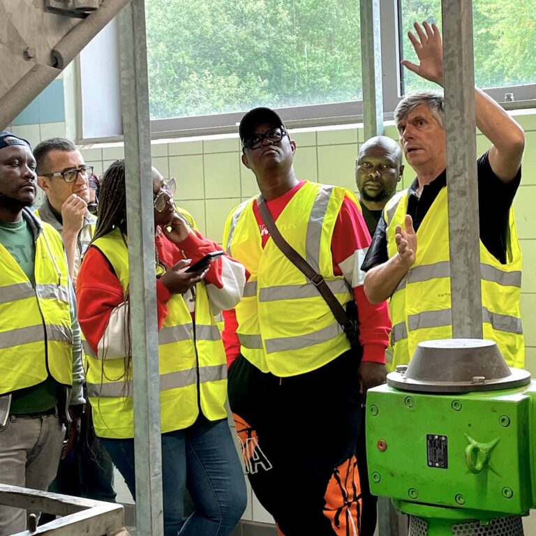 How to operate a wastewater treatment plant